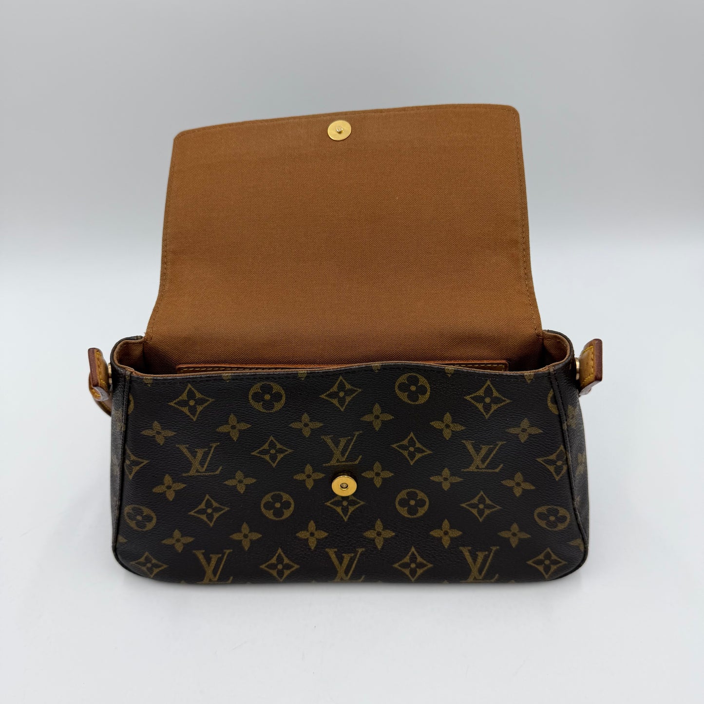 Louis Vuitton Monogram Looping PM
