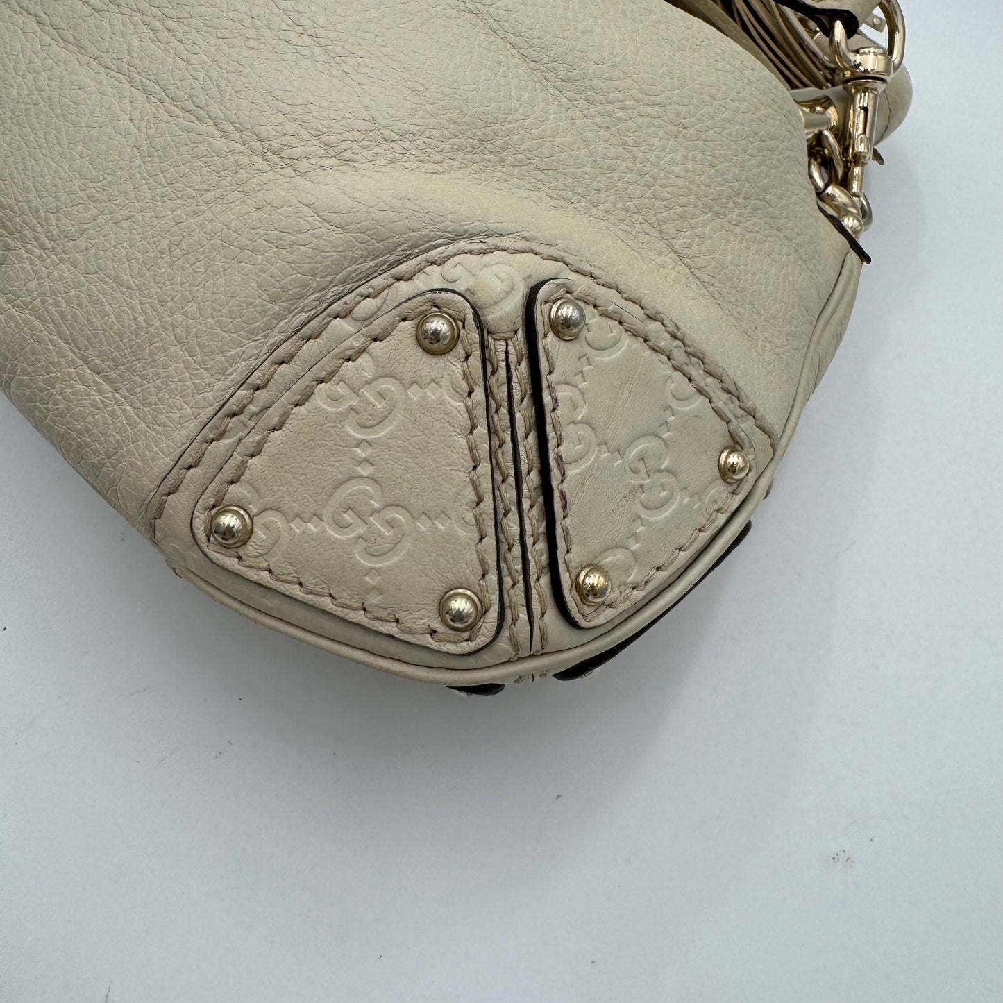 Gucci Ivory Leather Indy Babouska Hobo Bag
