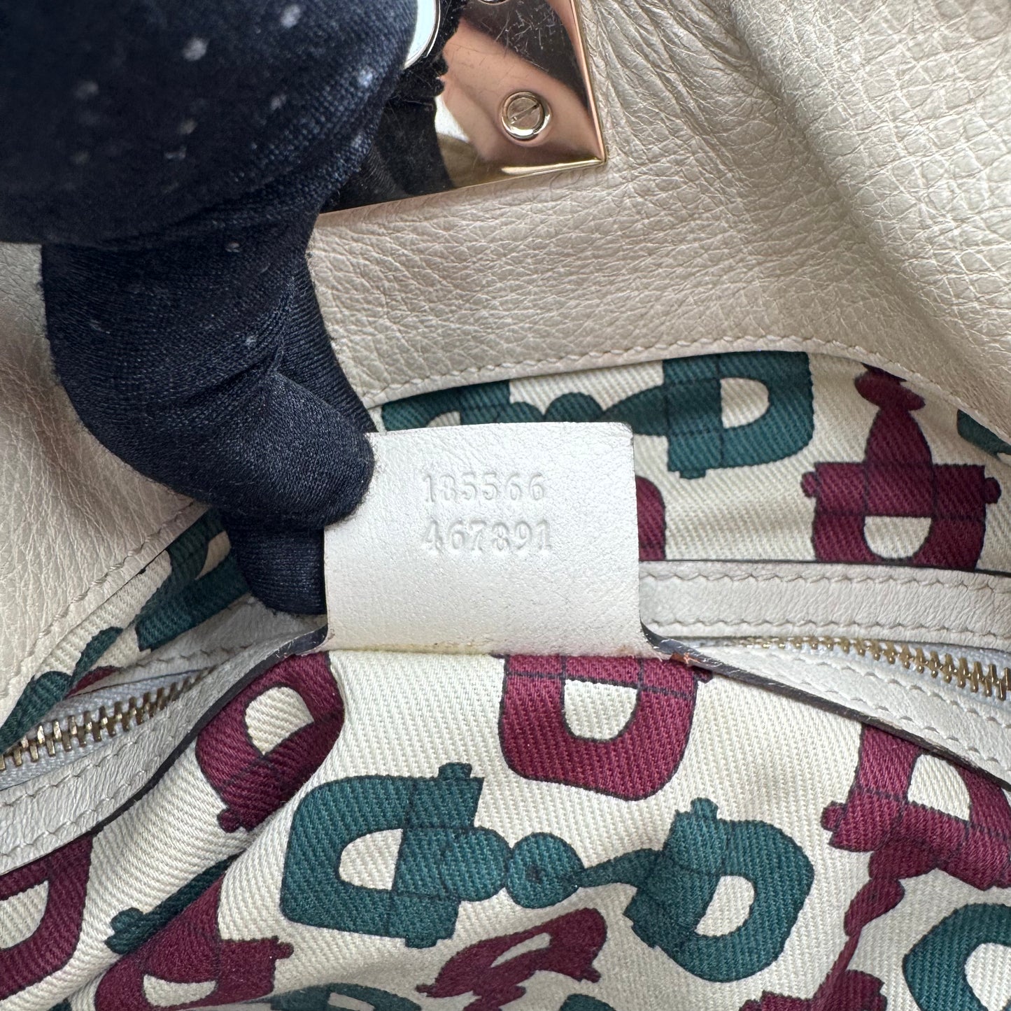 Gucci Ivory Leather Indy Babouska Hobo Bag