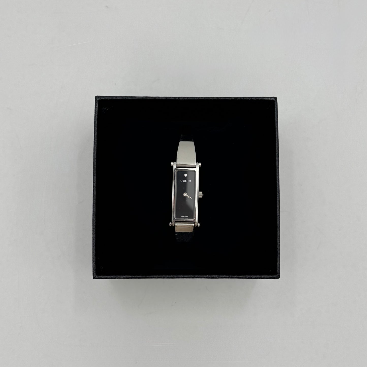 Gucci 1500L Black Dial Rectangle with Single Diamond Marker Quartz Ladies Watch