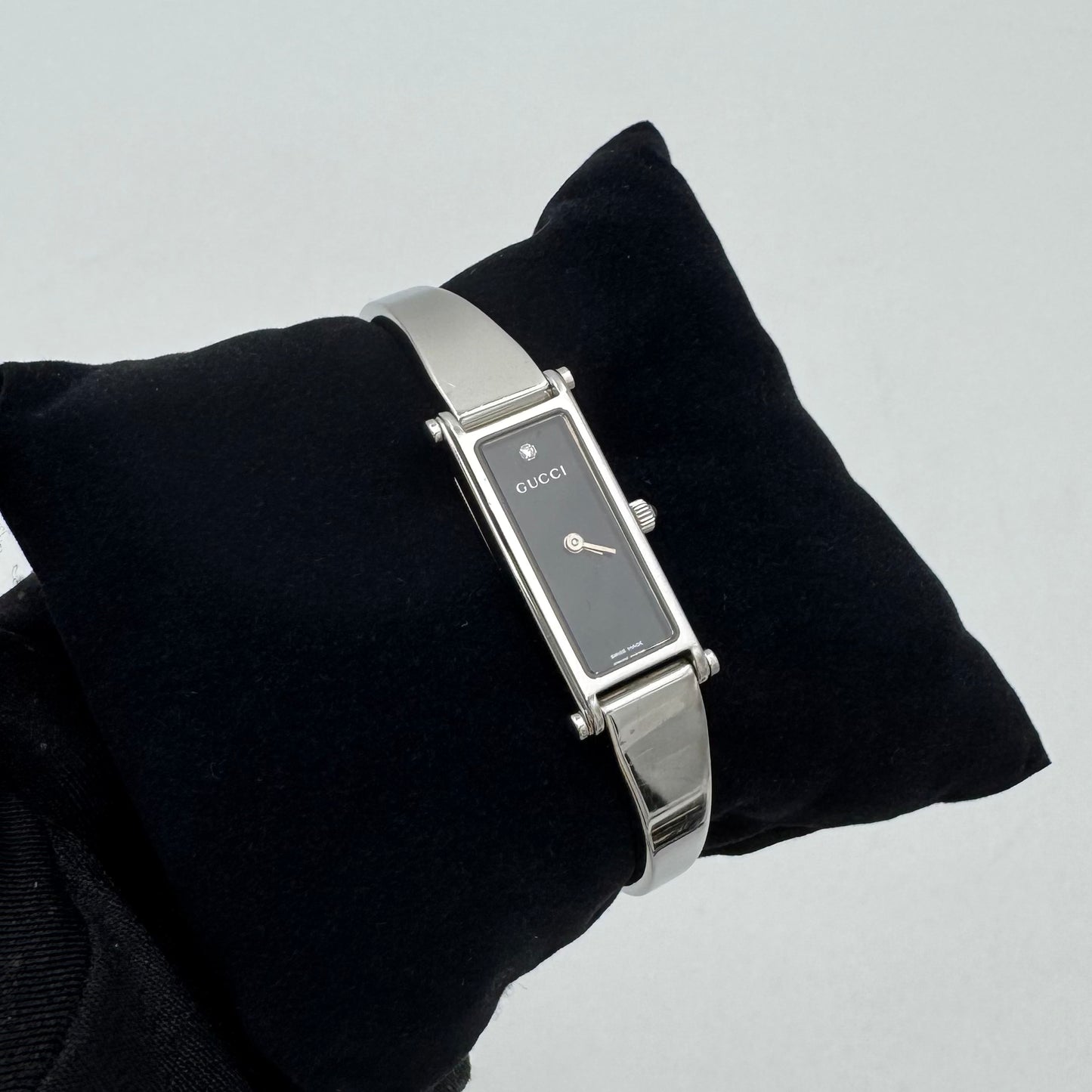Gucci 1500L Black Dial Rectangle with Single Diamond Marker Quartz Ladies Watch