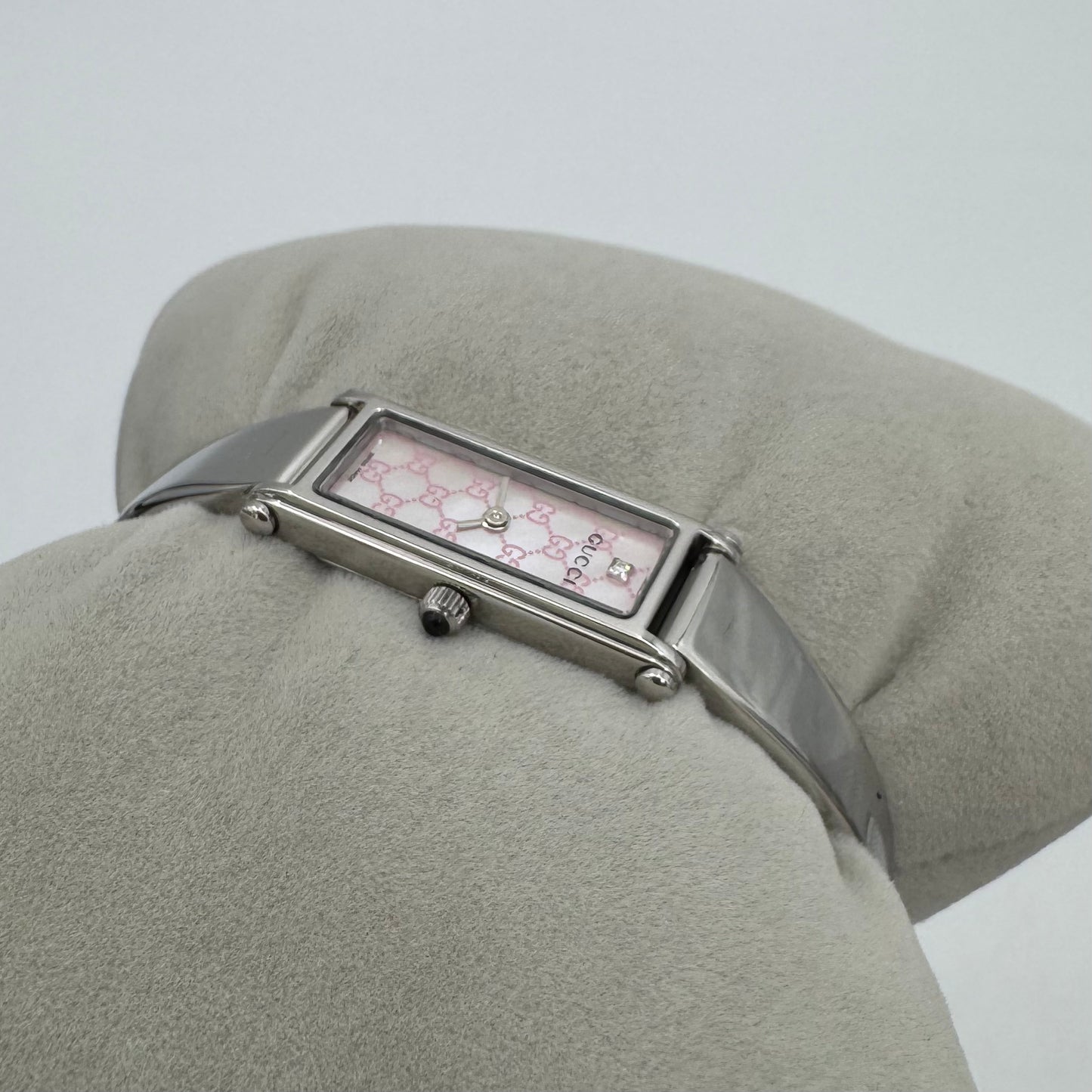 Gucci Vintage 1500L Pink Guccissima Dial with Single Diamond Marker Stainless Steel Quartz Ladies Bangle Watch