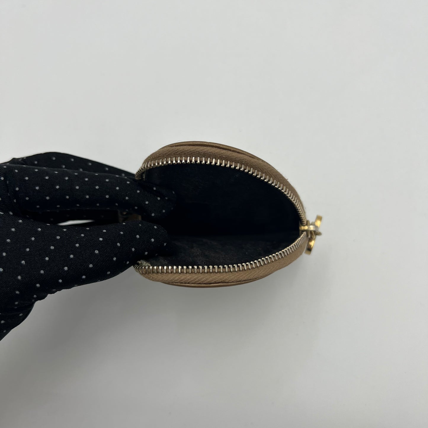 Gucci Beige Monogram Canvas Heart Coin Purse