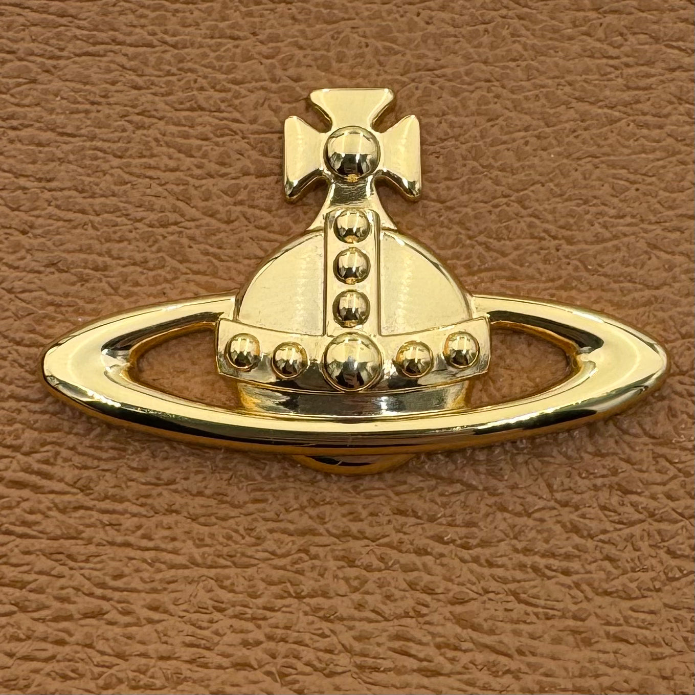 Vivienne Westwood Camel Leather Orb Hardware Executive Multi-Case