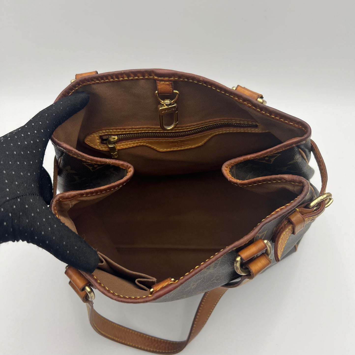 LV Monogram Batignolles Vertical Shoulder Bag