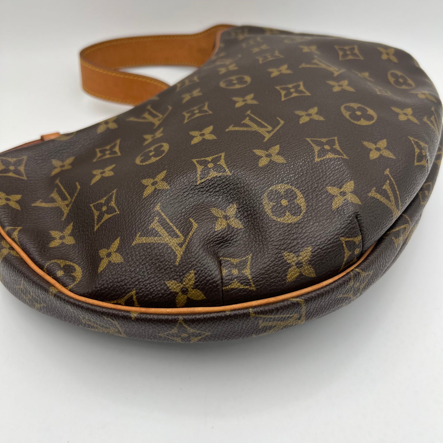 LV Monogram Croissant MM