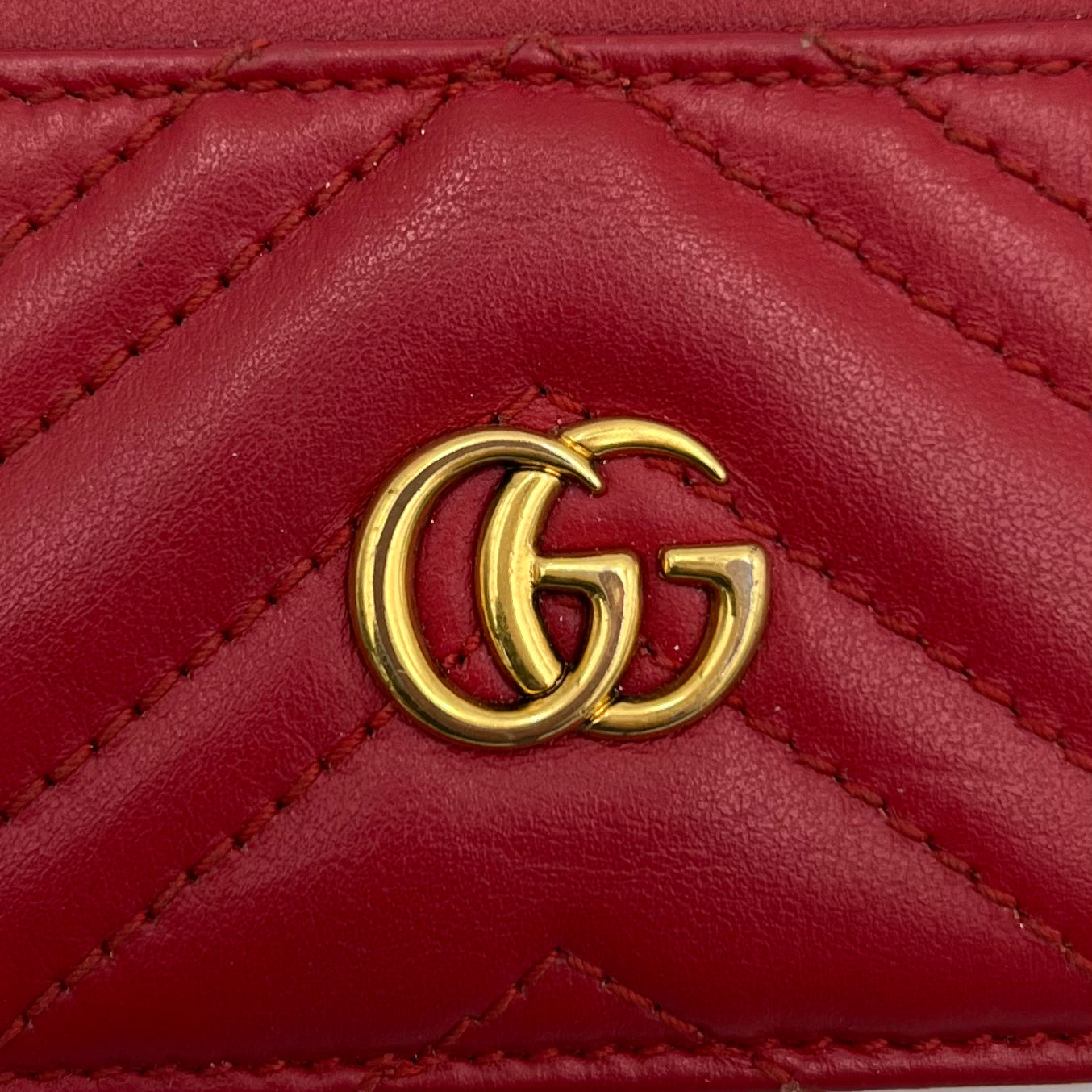 Gucci Red Marmont Cardcase